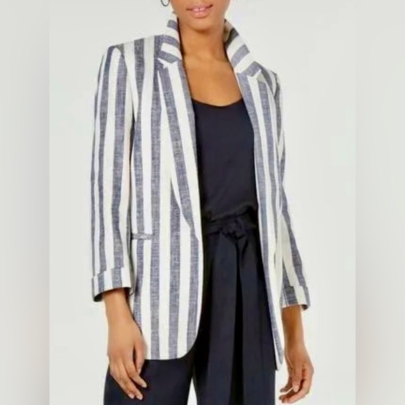 Bar III Jackets & Blazers - Linen Blend Blazer Sz. Med, by BAR III Cream/Navy Blue